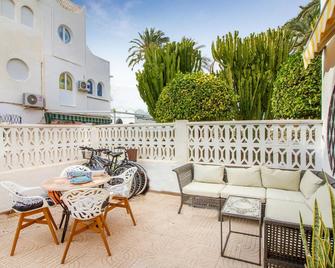 3 Bedroom Gorgeous Home In El Campello - el Campello - Balcony