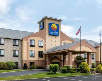 Comfort Inn and Suites Mishawaka-South Bend - Mishawaka - Bygning