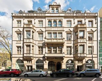 Downtown Monument Near Checkpoint Charli - Berlin - Building
