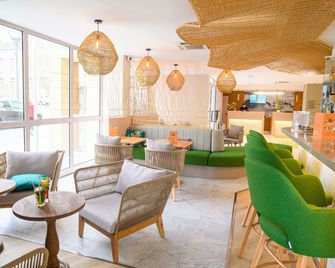 Ibis Styles Tours Centre - Tours - Lounge
