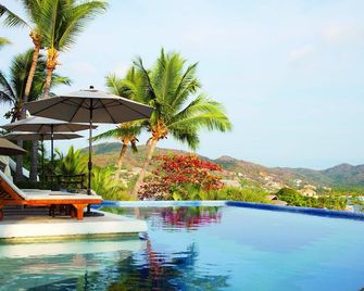 This Resort & Location Is Simply Heaven ! - Zihuatanejo - Svømmebasseng