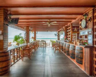 The Lord Nelson Hotel - Ban Chang - Bar