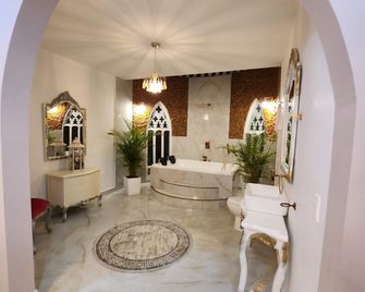 Luxury Mansion Sant Serrant Cerca Aeropu - Marinilla - Lobby