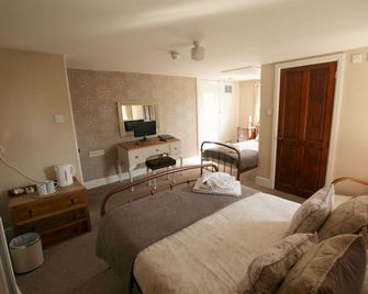 Fitzwarine House - Oswestry - Quarto