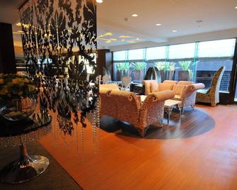 Monarch Skyline Hotel - Taoyuan City - Living room