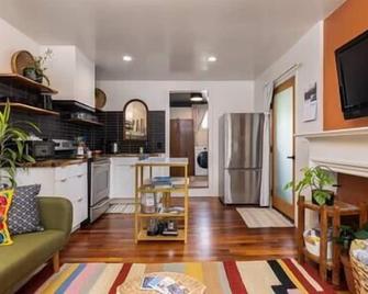 The Salish Suite - Mount Vernon - Keuken