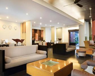 Hotel Santika Premiere Malang - מאלאנג - טרקלין