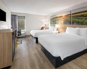 Days Inn by Wyndham Blairsville - Blairsville - Bedroom