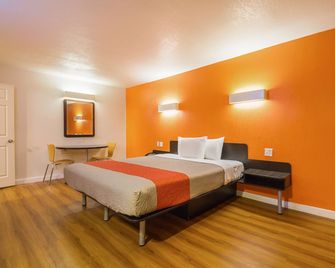 Motel 6 Garland, Tx - Northeast Dallas - Garland