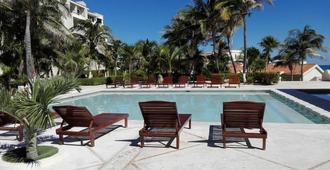 Bellevue Beach Paradise - Cancún - Pool