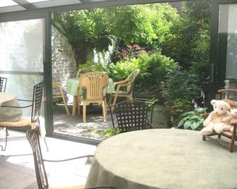 B&B Het Wit Beertje - Bruges - Patio