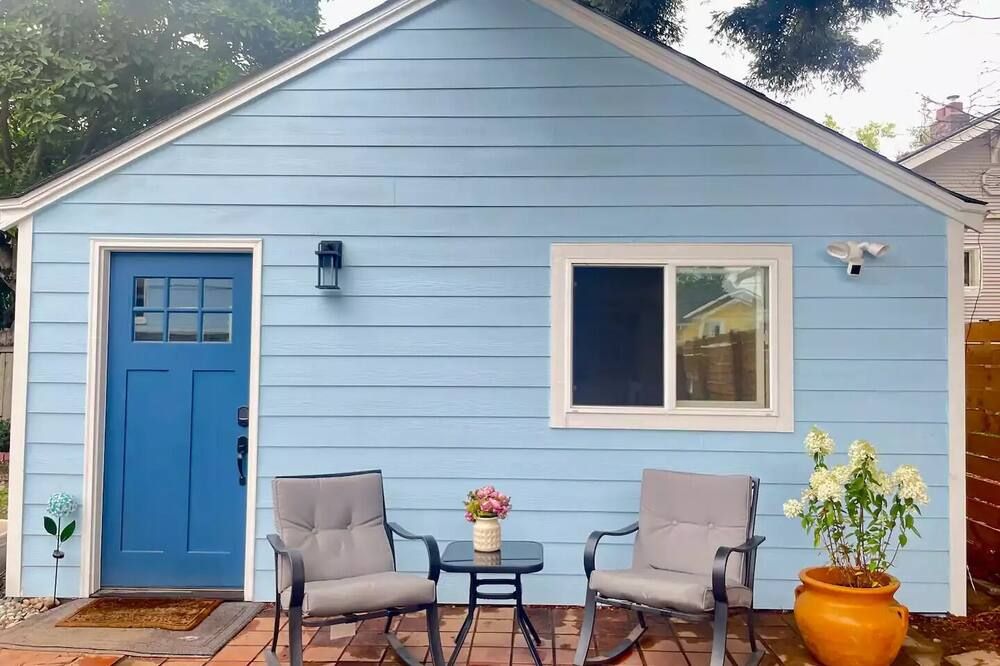 NEW private entry tiny home near GreenLake/Lightrail/I-5 - סיאטל - פטיו