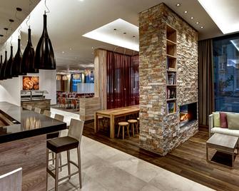 Hilton Garden Inn Davos - Davos - Restauracja