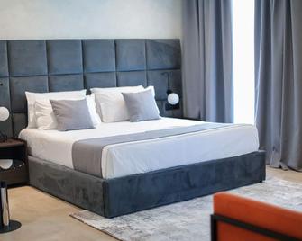 Hotel Plaza Berat - Berat - Bedroom