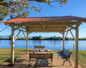 Tweed River Motel - Murwillumbah - Patio