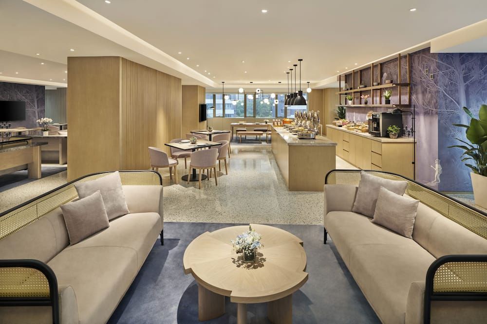DoubleTree by Hilton Shenzhen Airport Residences thumbnail 2