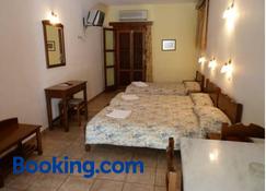 Akroyiali Apartments - Gerolimenas - Slaapkamer