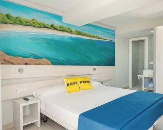 Ryans La Marina - Ibiza - Soveværelse