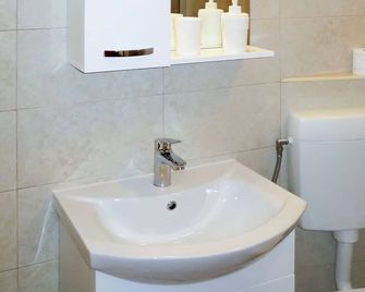 Apartment Toni-1 by Interhome - Grebastica - Baño