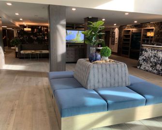 Oxford Suites Portland - Jantzen Beach - פורטלנד - לובי