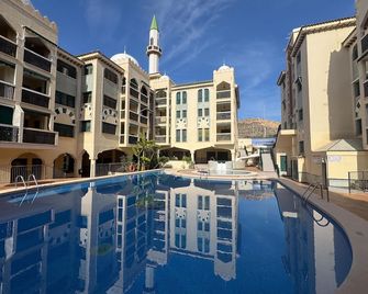 Puerto y playa varadero , con vistas al mar Santa Pola - Santa Pola - Pool