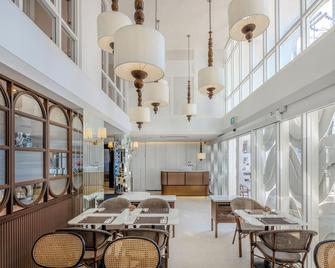 Away Chiang Mai Thapae Resort A Vegan Retreat - Chiang Mai - Restaurante