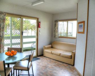 Lake Hamilton Motor Village & Caravan Park - Hamilton