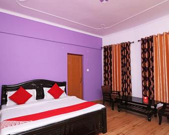 Apical Resort - Bhimtal - Bedroom