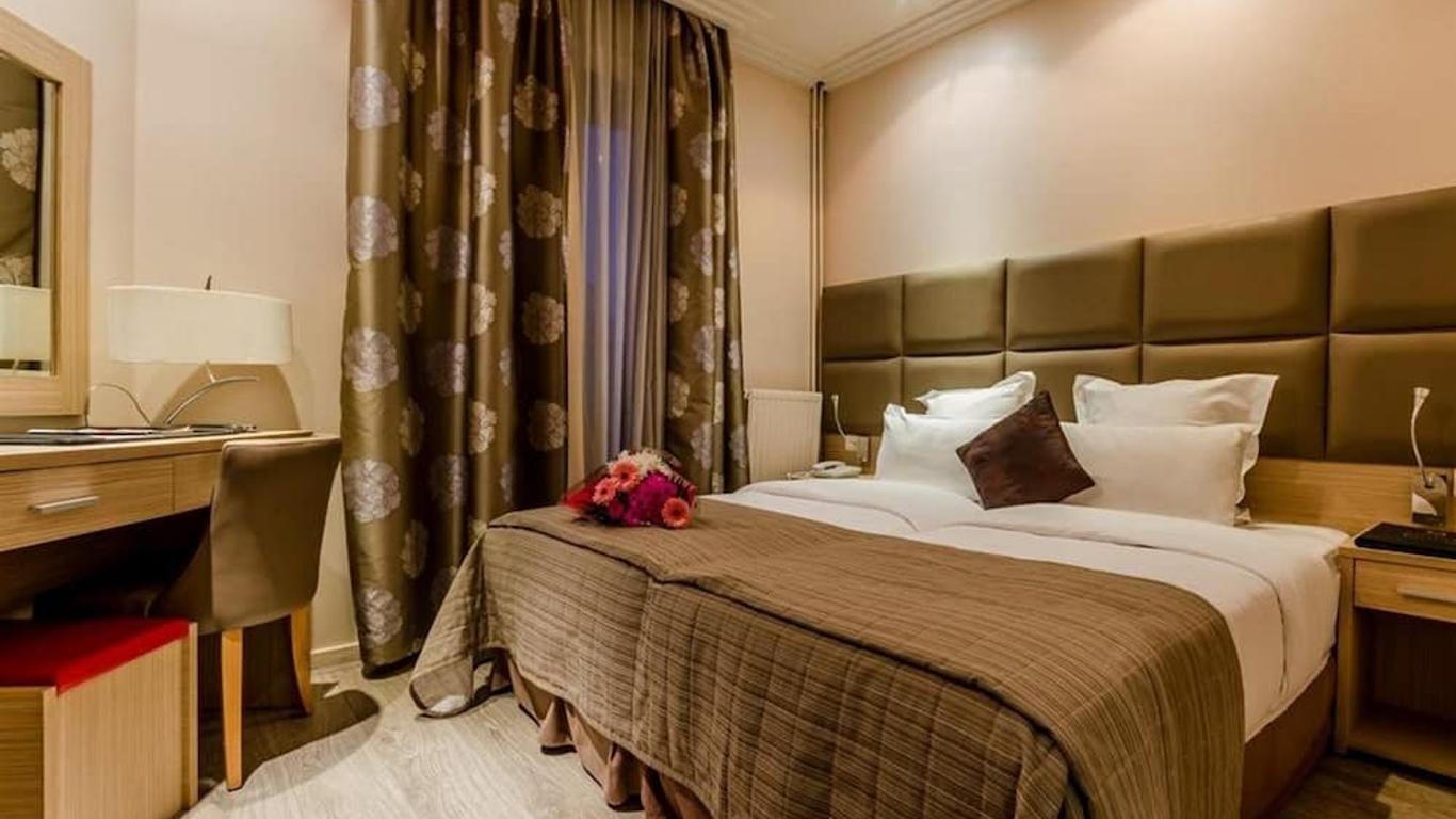 Hotel Riviera Renovated