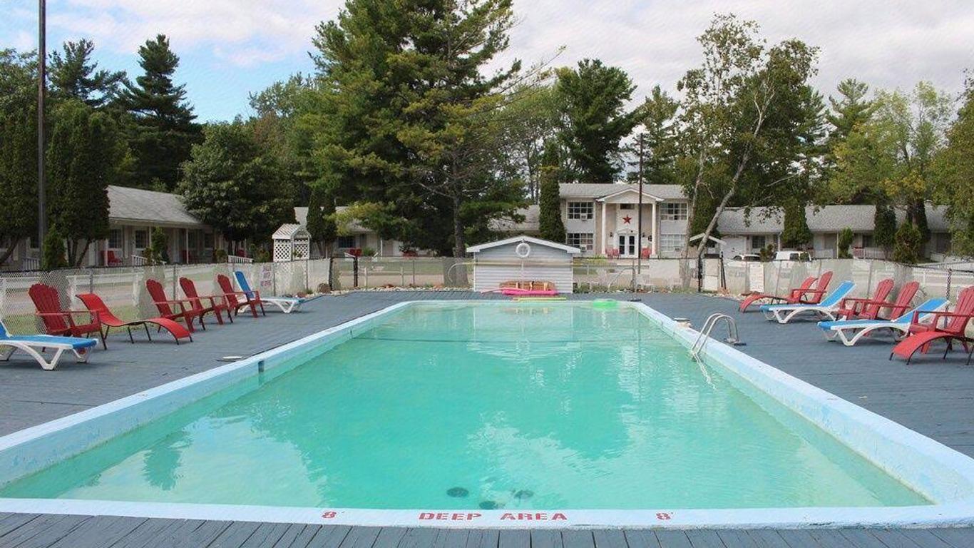 Colonial Resort-1000Islands