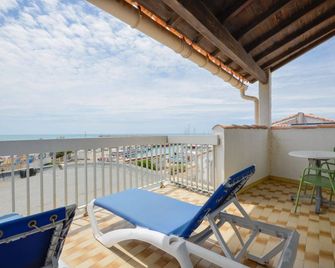 Abrivado - סנט-מארי דה-לה-מר - מרפסת