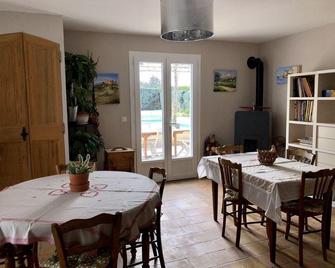 Le clos des vergers - L'Isle-sur-la-Sorgue - Dining room