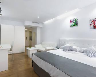 Boutique Urban Madrid Genova - Las Rozas - חדר שינה