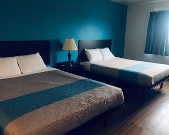 Troy Inn and Suites - Troy - Bedroom