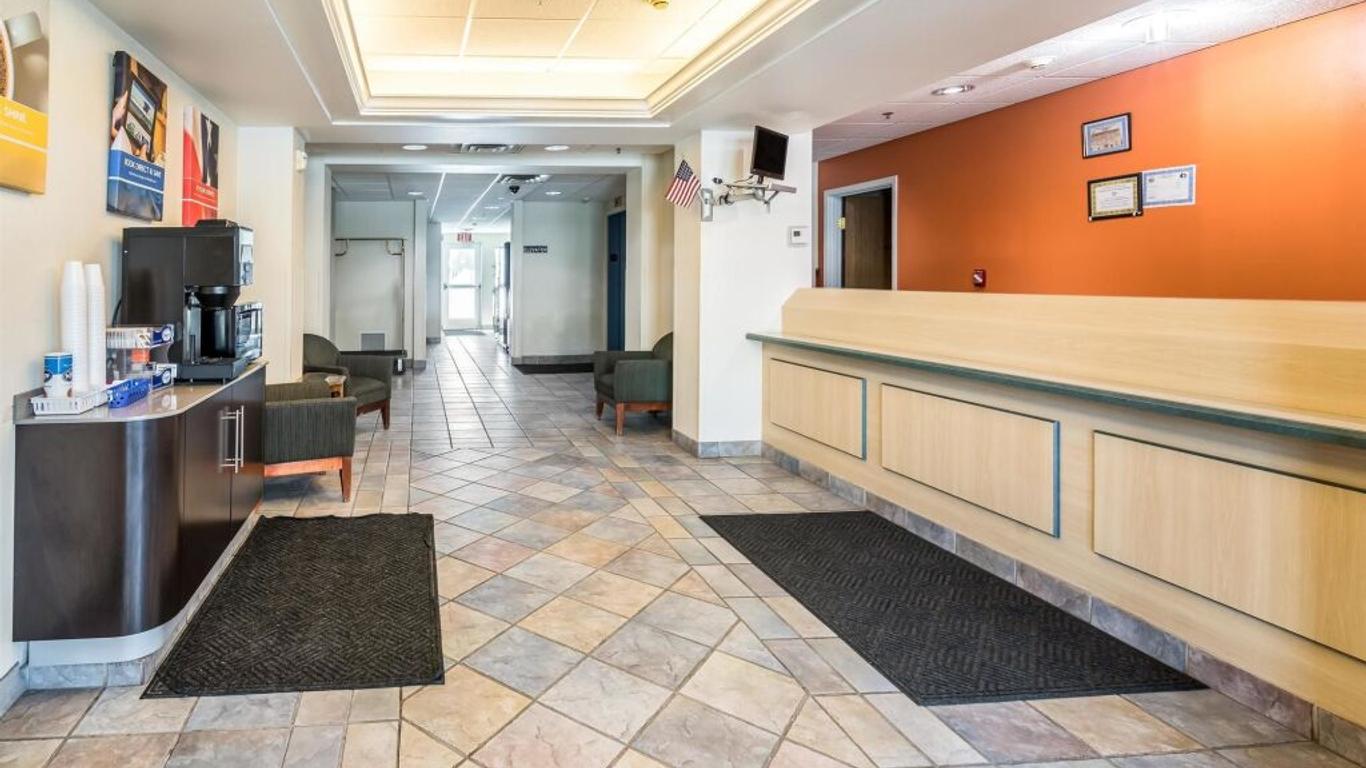 Econo Lodge Hot Springs South