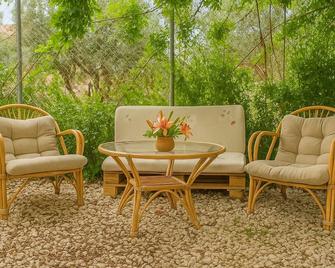 Marina's Nest - Holiday Bliss Studio - Romanos - Patio