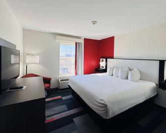 Ramada by Wyndham Sparta/At Speedway - Sparta - Ložnice