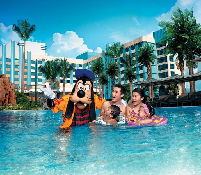 Disney S Hollywood Hotel 8 Hong Kong Hotel Deals Reviews Kayak