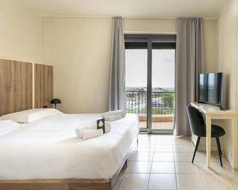Bb Hotel Pomezia Cortese - Pomezia - Soveværelse