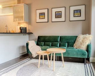 Private Cambie Village Suite min Downtown and Skytrain - Vancouver - Sala de estar