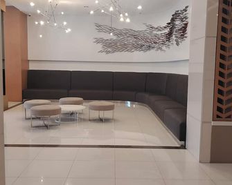 Cozy City View Condo in Quezon City - Your Home Away from Home - Manila - Sala de estar