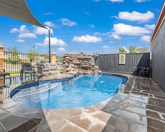 The Georgian Motor Lodge - Echuca - Πισίνα