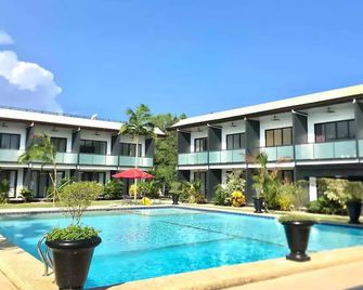 Private cozy Apartments with big pool - Dauis - Pool