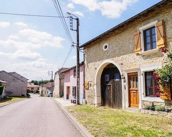 Maison Ainvelle - with Sauna - Damblain - Edificio