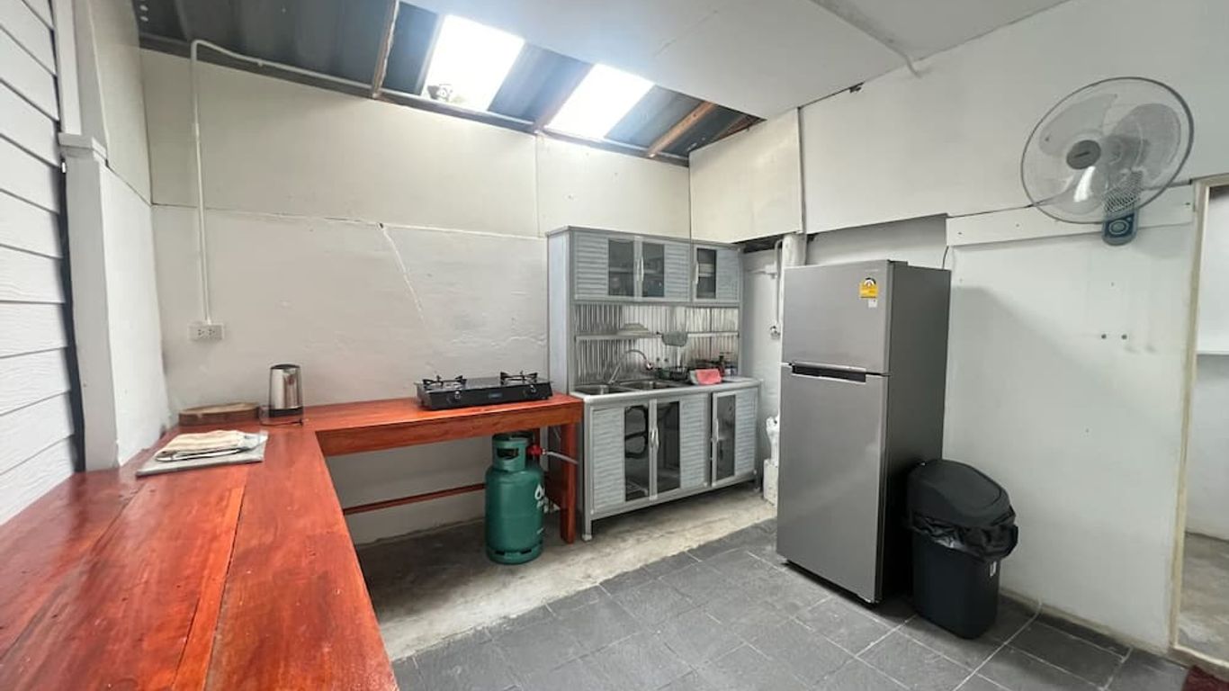 Haad Chao Phao Resort