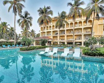 Holiday Inn Goa Candolim By IHG - Panaji - Pool