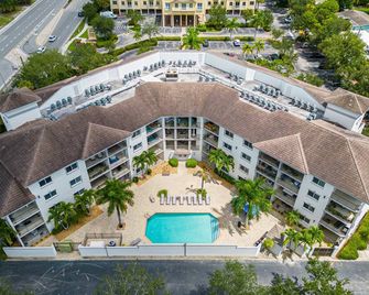 Cozy Beach Escape 0.9 miles from Clams Pass Beach ! - Naples - Edificio