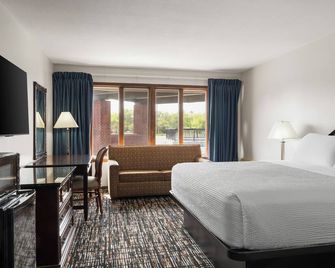 Avalon Hotel & Conference Center - Chippewa Falls