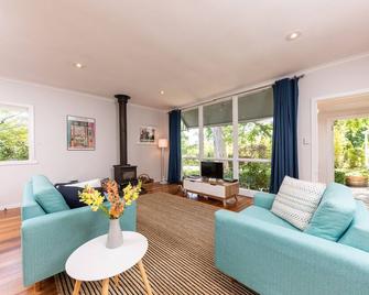Mount Macedon charming country cottage - Mount Macedon - Sala de estar