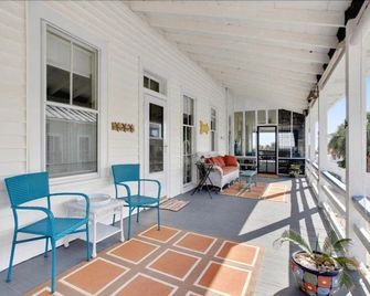 Seas the Day - Tybee Island - Balkon
